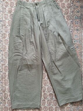 Linen Curved Pants- Olive Green